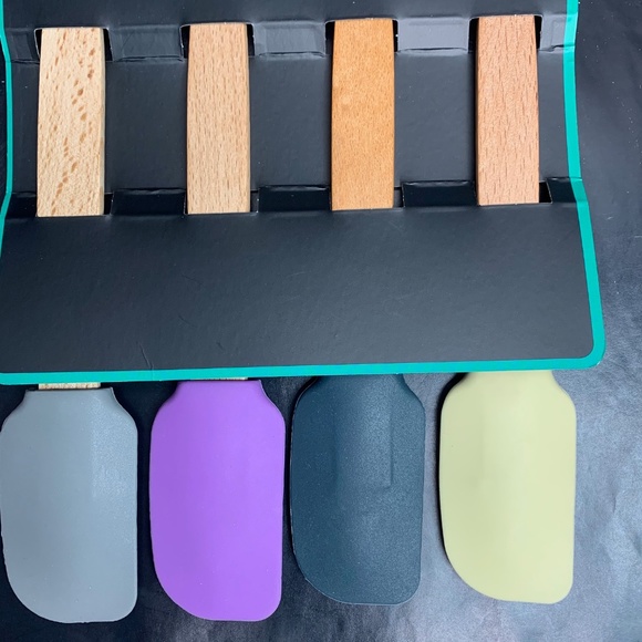 Nightmare Before Christmas Mini Spatula Set of 4 Multi Colored Silicone Wood NEW - Picture 5 of 5